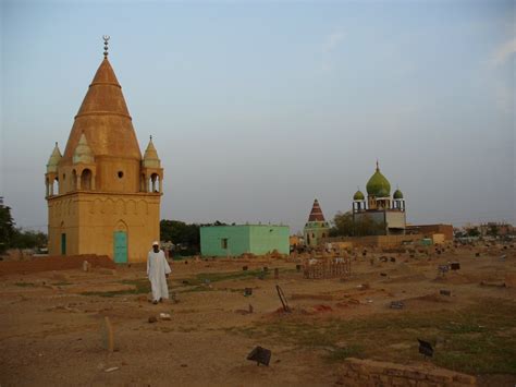 Sudanese Knights: The Sufi Mosque in Omdurman