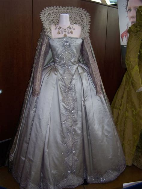 787 best images about Costume - movie tv on Pinterest | Mirror mirror, Colleen atwood and Queen ...