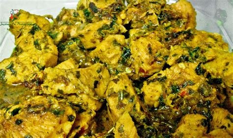 Recipe: Methi Chicken (Slow cooked chicken in fenugreek leaves), rated 4.5/5 - 71 votes