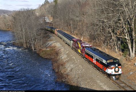 RailPictures.Net Photo: NH 2019 Naugatuck Railroad EMD FL9 at Thomaston, Connecticut by ...