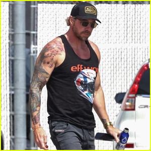 Dax Shepard Shows Off Tattooed Muscles While Out Running Errands in L.A. | Dax Shepard | Just ...