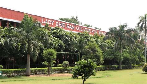 Lady Shri Ram College – Excellence in women's education