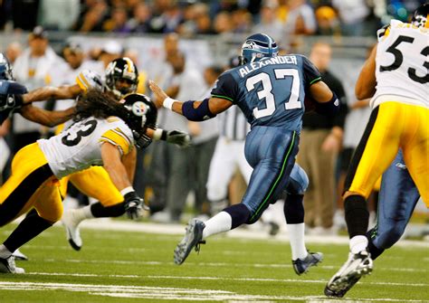 Best pics of Steelers-Seahawks Super Bowl 40