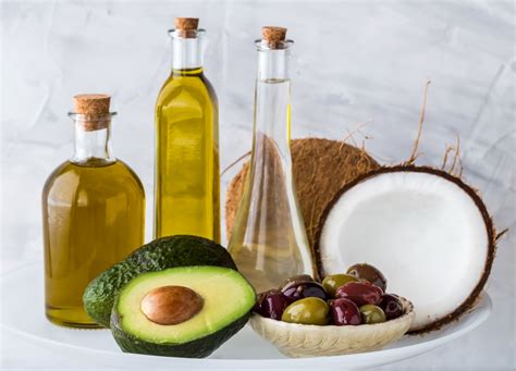 Your Guide to Cooking Oils: What to Use and What to Avoid | Clean Food ...