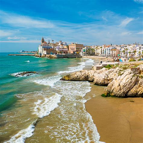 The best things to do in Sitges with kids - MUMMYTRAVELS