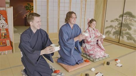 Japanese Tea Ceremony in a Kimono - YouTube