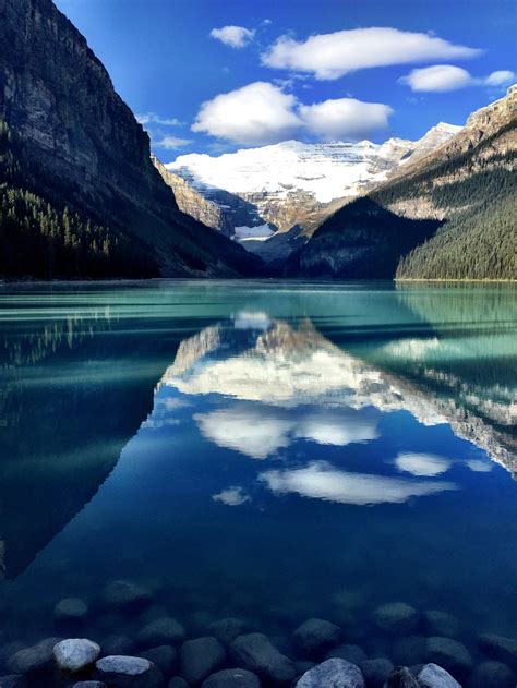 Lake Louise, Banff National Park, Alberta Canada [3264x2448] : r/EarthPorn