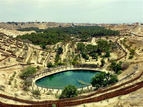 En photos la Corbeille de Nefta Tozeur ~ Tunisie Voyage et Loisir