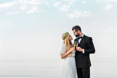 670+ Beach Wedding Champagne Celebration Stock Photos, Pictures ...