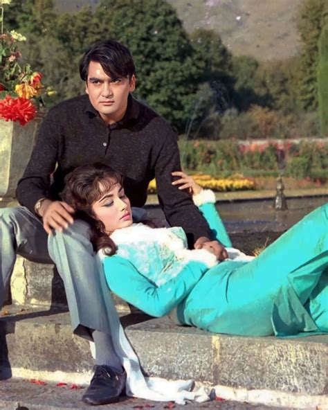 Bollywood Photos, Bollywood Actors, Sunil Dutt, Film Icon, Vintage ...