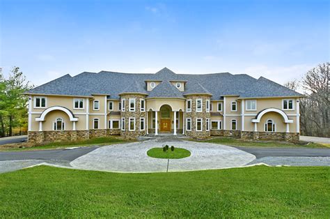 “Unique” Mega Mansion In Potomac, MD | Homes of the Rich