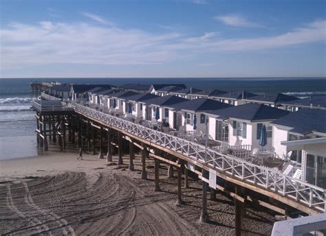 Crystal Pier Hotel & Cottages, San Diego, CA - California Beaches