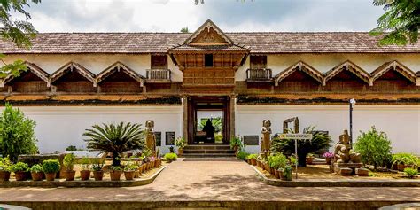 Padmanabhapuram Palace Trivandrum (Timings, History, Entry Fee, Images & Information) - Kerala ...