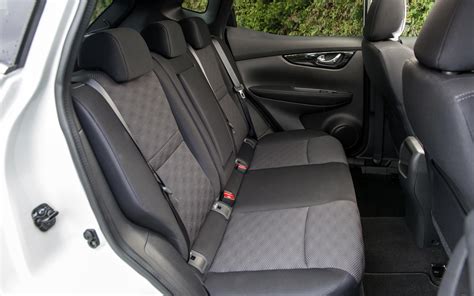 Nissan qashqai 7 seater interior