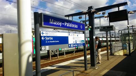 Gare de Massy Palaiseau - Train Stations - Place de l'Union Européenne, Massy, Essonne, France ...