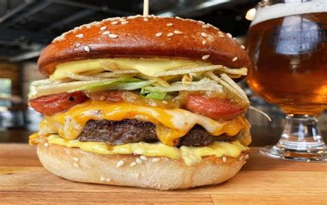 Greenville Speaks: 5+ Best Burgers Greenville, SC Locals Love