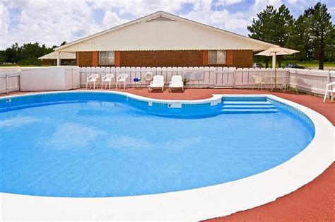 AMERICAS BEST VALUE INN ARKANSAS CITY - Prices & Hotel Reviews (KS)