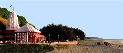 Best Tourist Places: Ganpatipule Beach