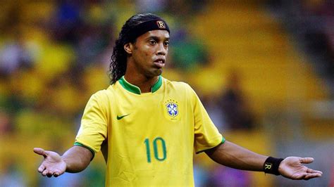 Football news: Ronaldinho debt, wages, salary, Brazil, Barcelona ...