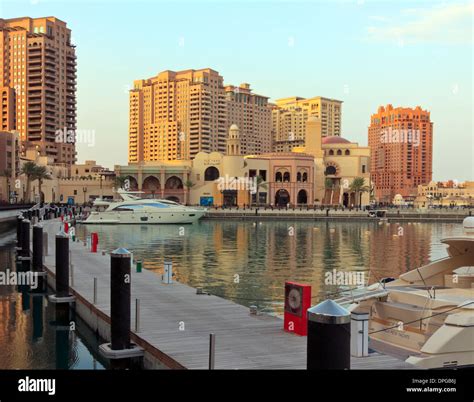 The Pearl Marina, Doha, Qatar Stock Photo - Alamy