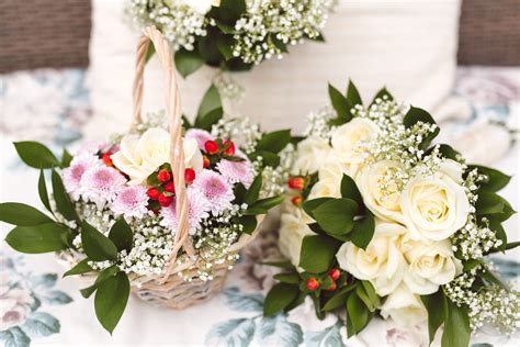 Your Complete Guide To Wedding Flowers