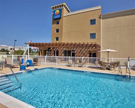 Comfort Inn & Suites Dothan, AL - See Discounts