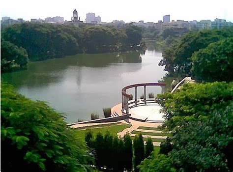 The Natural Beauty of Bangladesh: The Dhanmondi Lake- Dhaka