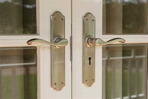 STRONGBUILD - EXTERNAL DOOR HANDLES - Domino Brass L116P34731 Handle ...