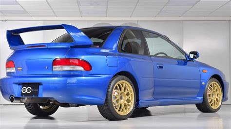 271-miles 1998 Subaru Impreza 22B STi Is the Stuff of JDM Dreams - autoevolution