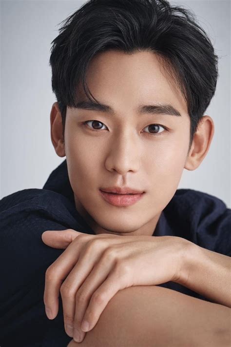 Pin by jjevytha xavero on kim soo hyun | Kim soo hyun, Korean actors ...