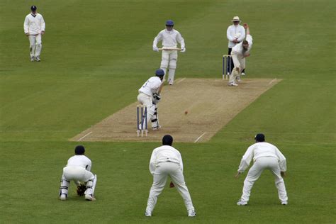 Cricket Coaching Fast Bowling Tips/ Outswing Variation