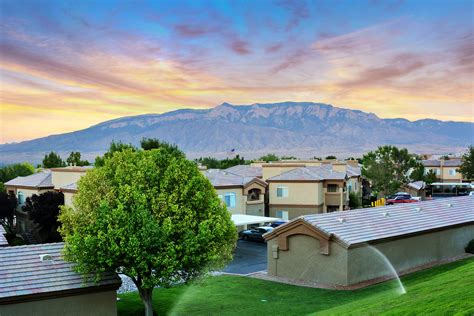 Rio Rancho, NM Apartments for Rent | The Links at High Resort