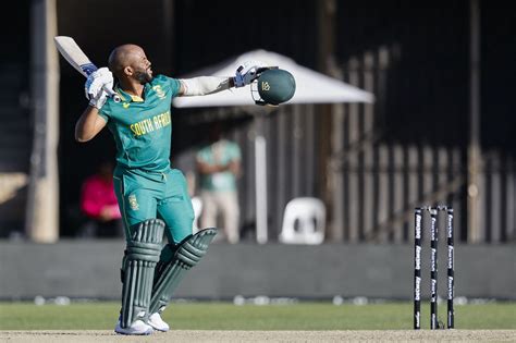 Temba Bavuma carried his bat on a tough pitch | ESPNcricinfo.com