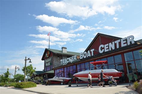 Bass Pro Shops Tracker Boat Center | Bass Pro Shops Tracker … | Flickr