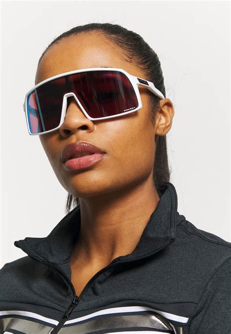 Oakley SUTRO UNISEX - Sports glasses - polished white/white - Zalando.co.uk