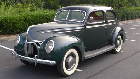 1939 Ford Deluxe Door Sedan Factory Buy | www.pinnaxis.com