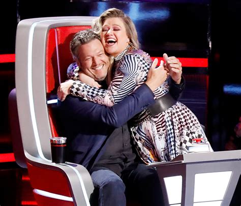 Kelly Clarkson Trolls Blake Shelton for ‘Voice’ Liquor Stash