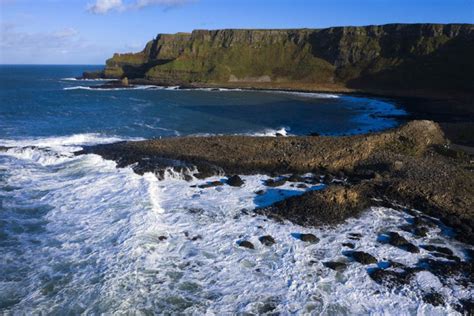 Giants Causeway and Bushmills Distillery Whiskey tasting from Belfast ...