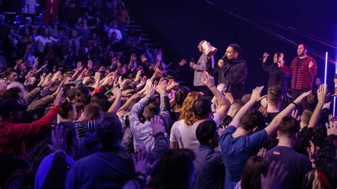 Inside Hillsong’s mega prayer night - Eternity News