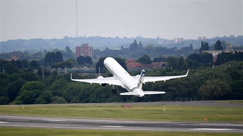 Birmingham Airport flights resume after 'air traffic fault' | ITV News