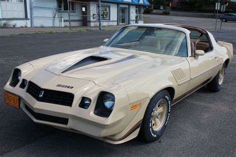 1979 Chevy Camaro Z28 T-top 4 Speed Beige | NastyZ28.com