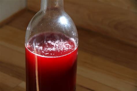 Old Fashioned Raspberry Vinegar Tutorial • a traditional life