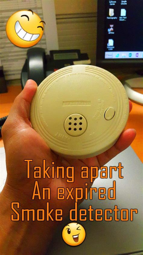 Inspection of an Expired Smoke Detector. : 6 Steps - Instructables