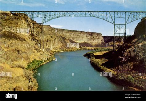 Perrine Memorial Bridge. Twin Falls. 1940 Stock Photo - Alamy