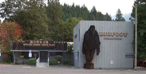 BIGFOOT'S bLOG: WILLOW CREEK BIGFOOT LANDMARKS: A Brief Touring Guide, plus BF Odds and Ends