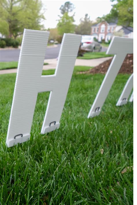 Diy birthday yard signs – Artofit