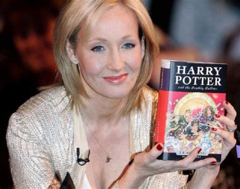 JK Rowling Bio, Family, Age, Kids, Books and Life Story