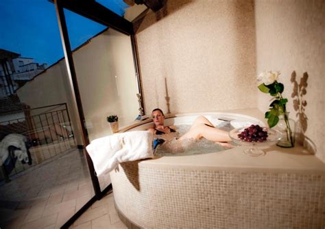 My Favorite Hotels with Hot Tub & Private Pool in Florence