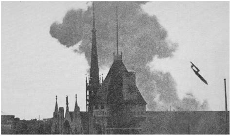 V1 Flying Bomb Photographed A Split Second Before Landing On London : r/ww2