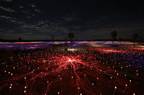 Bruce Munro Field of Light Uluru 2016 Mark Pickthall Night | Inhabitat ...